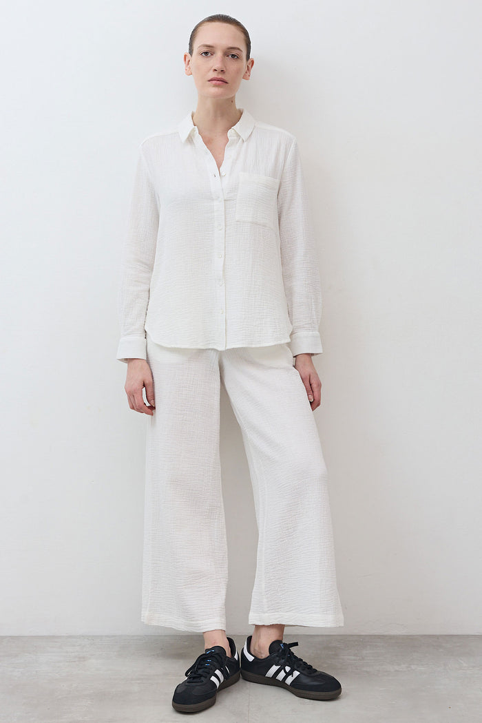 Marshmallow wide-leg pants with airy, straight wide leg and textured woven finish