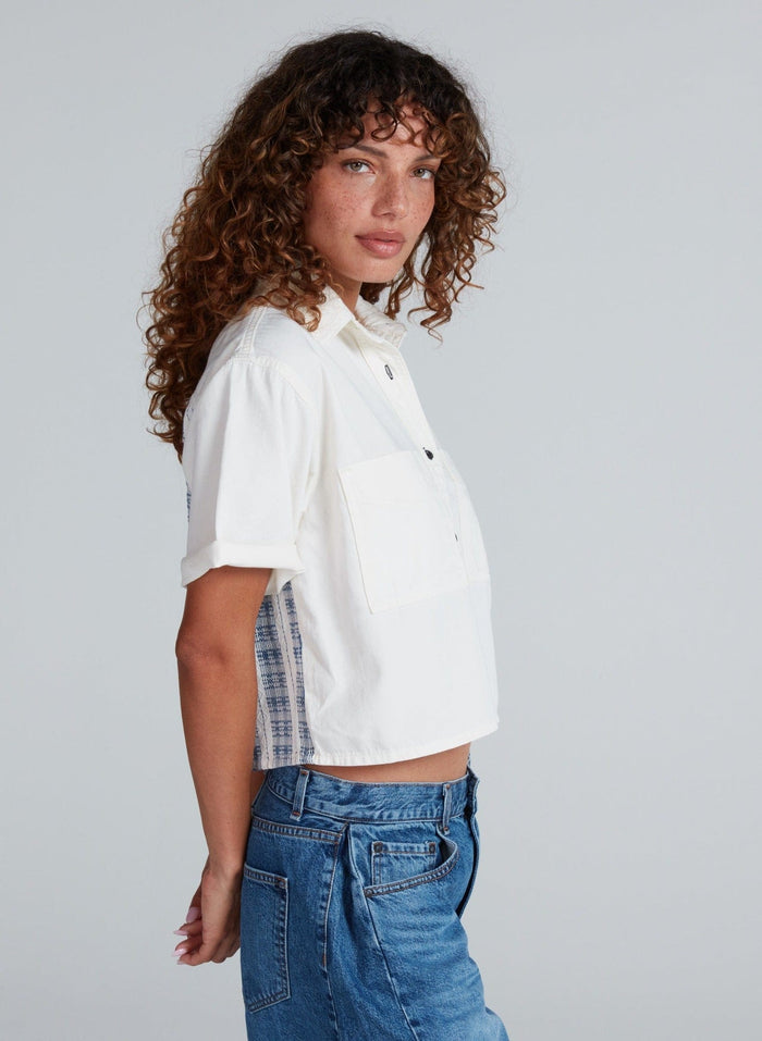 As002 White Button up