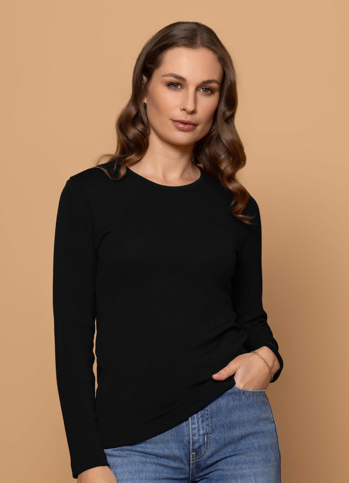 Black / 8