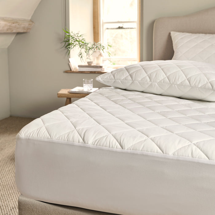 Christy Classic Mattress Protector