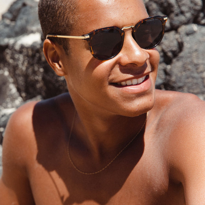 Frankie - Gloss Tort / Gold Metal with Gray Lens