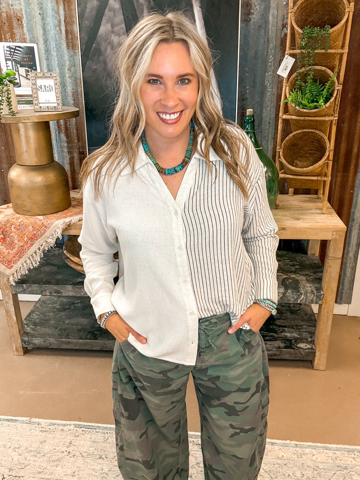 HALF STRIPE BUTTON DOWN