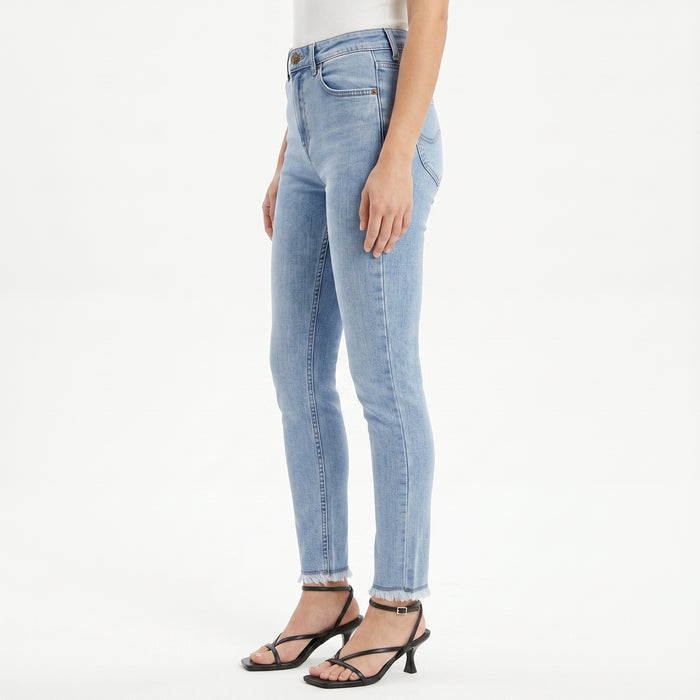 LEE LADIES HIGHWAIST STRAIGHT; CAROL FIT