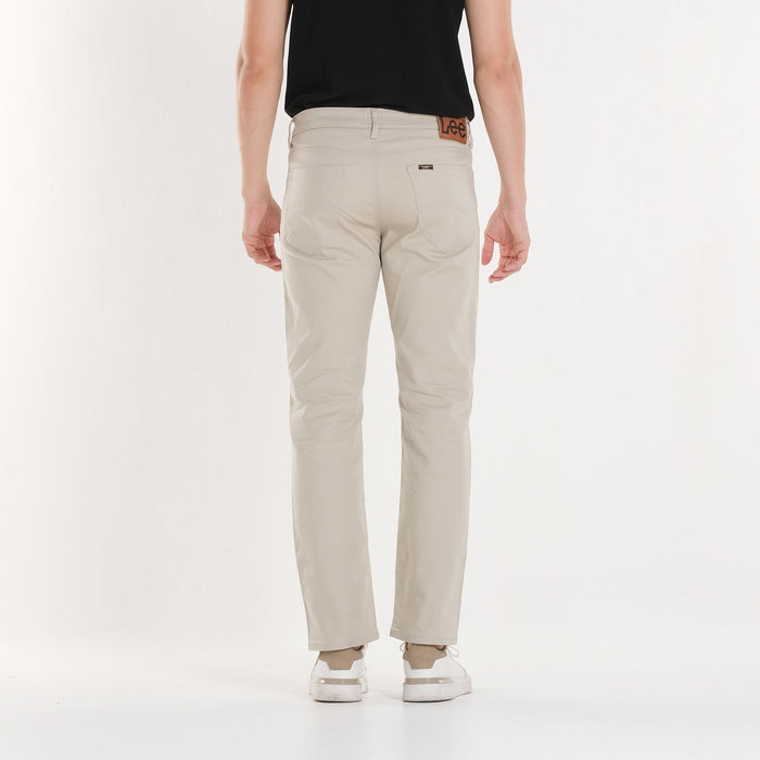 LEE MEN'S BROOKLYN STRAIGHT KHAKI PANTS - MID-RISE COLORED PANTS