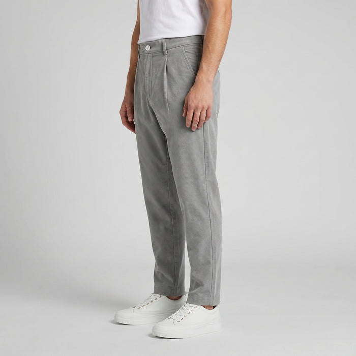 LEE MENS PLEATED COMFORT FIT TROUSER