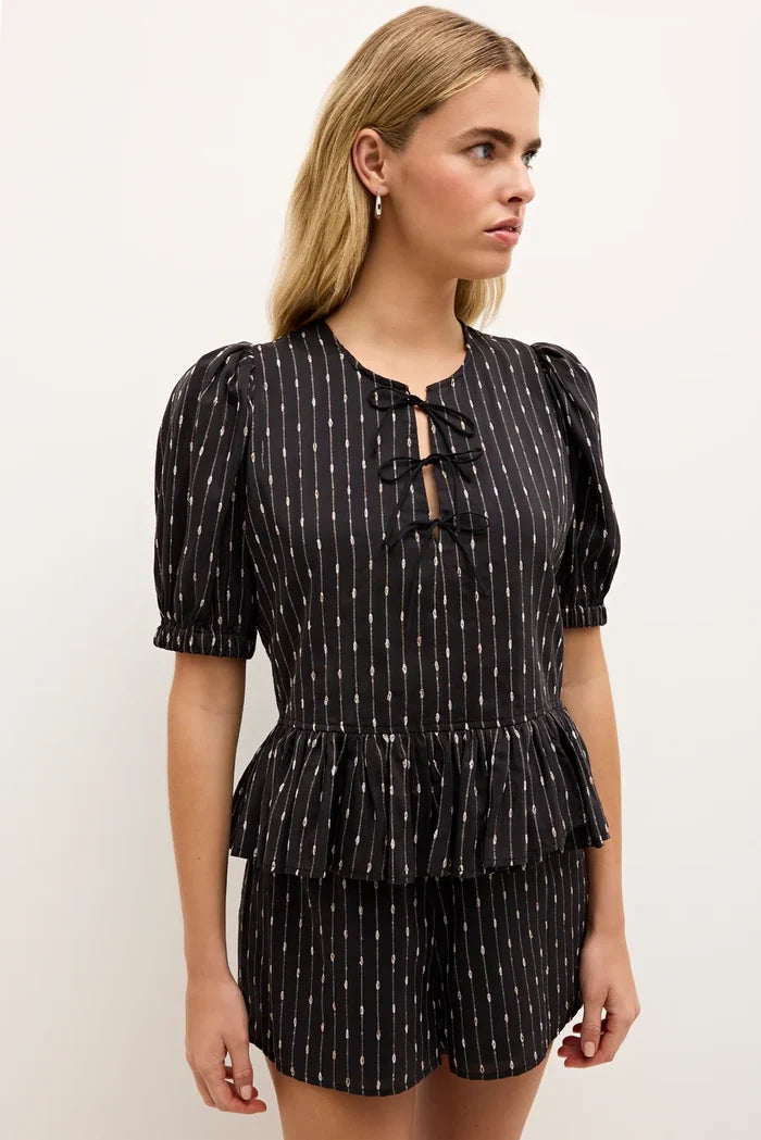 Ma629 Marie Oliver Molten Shorts