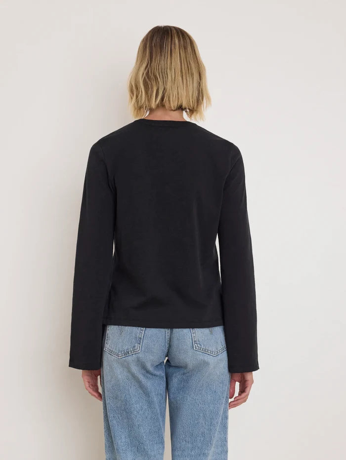 Na11602 Black Keyhole Top