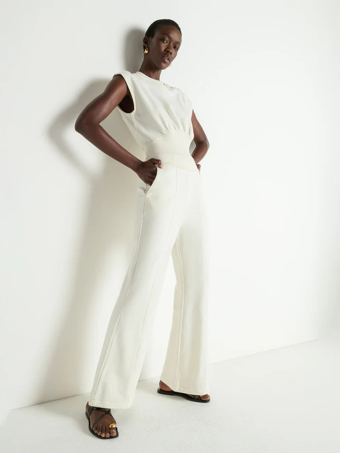 Na4284 Cream Kick Flare Sweatpant