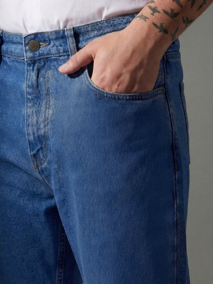 Plus Men's Blue Relaxed Fit Washed Denim Jeans Non-Stretchable