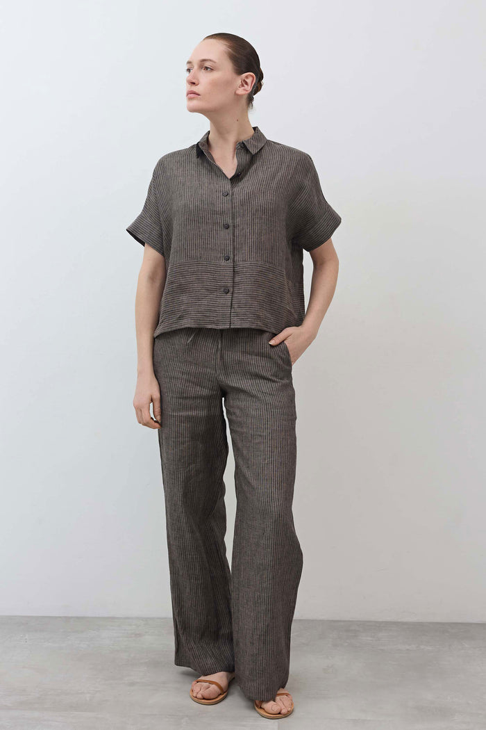 Charcoal linen cropped button blouse with short sleeves and pointed collar, boxy silhouette