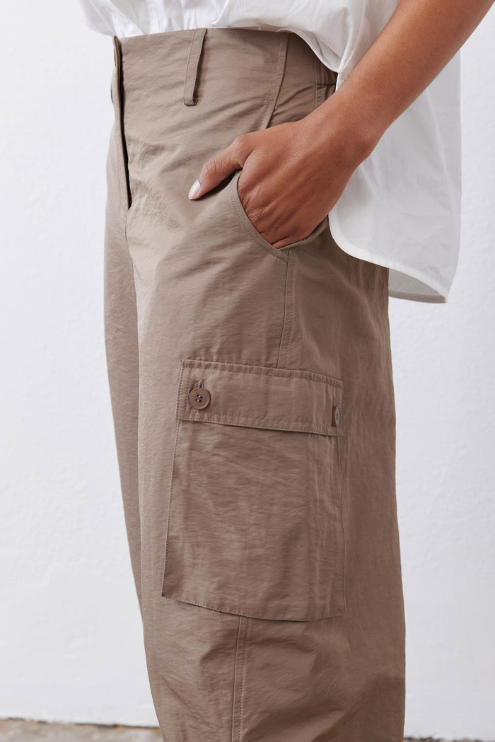 Walnut-brown cargo barrel pants with flap pocket and button closure