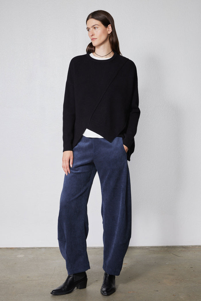 Loose barrel corduroy pants in blue, wide straight leg with relaxed fit