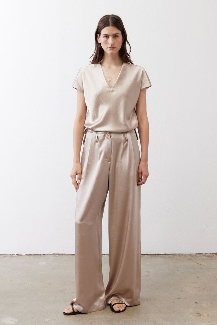 Champagne wide-leg trousers, gathered elastic waistband and draped wide legs