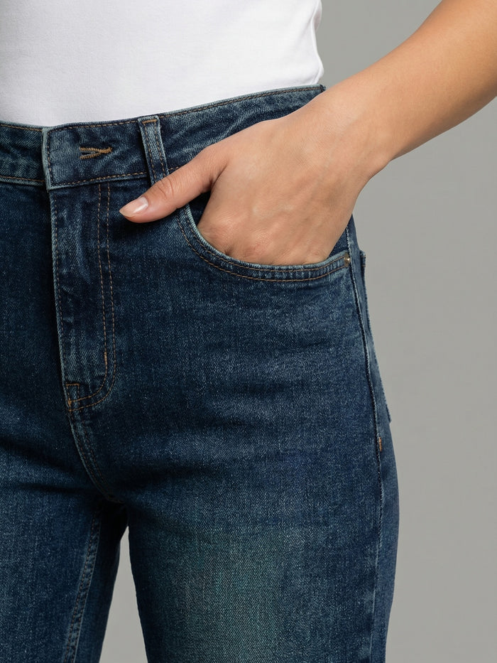 Women's Dark Blue High Rise Straight Fit Washed Jeans Non-Stretchable